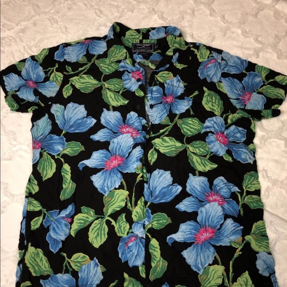 Polo button up - Picture 2 of 2